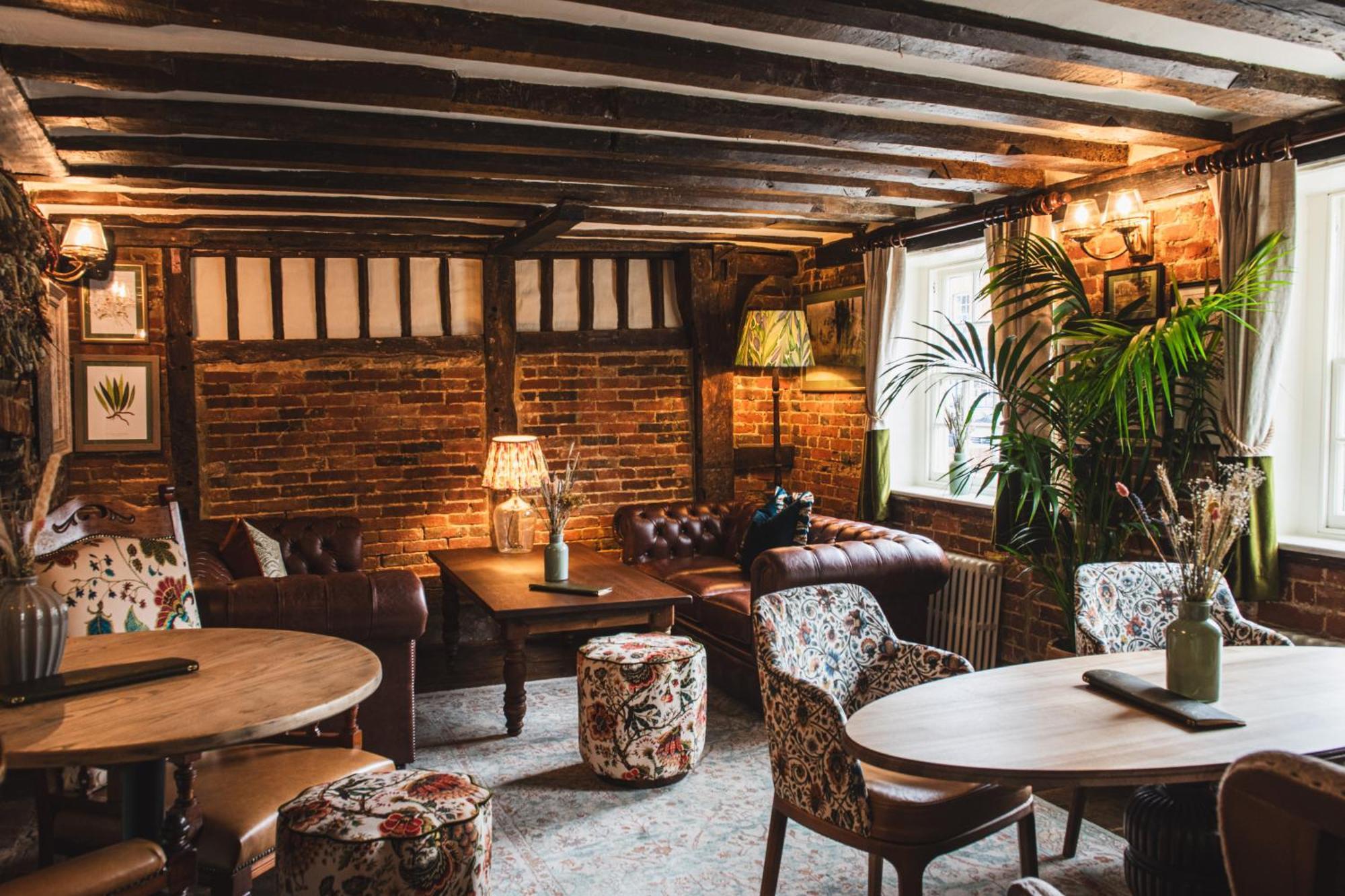 Bel And The Dragon-Odiham Hotell Eksteriør bilde